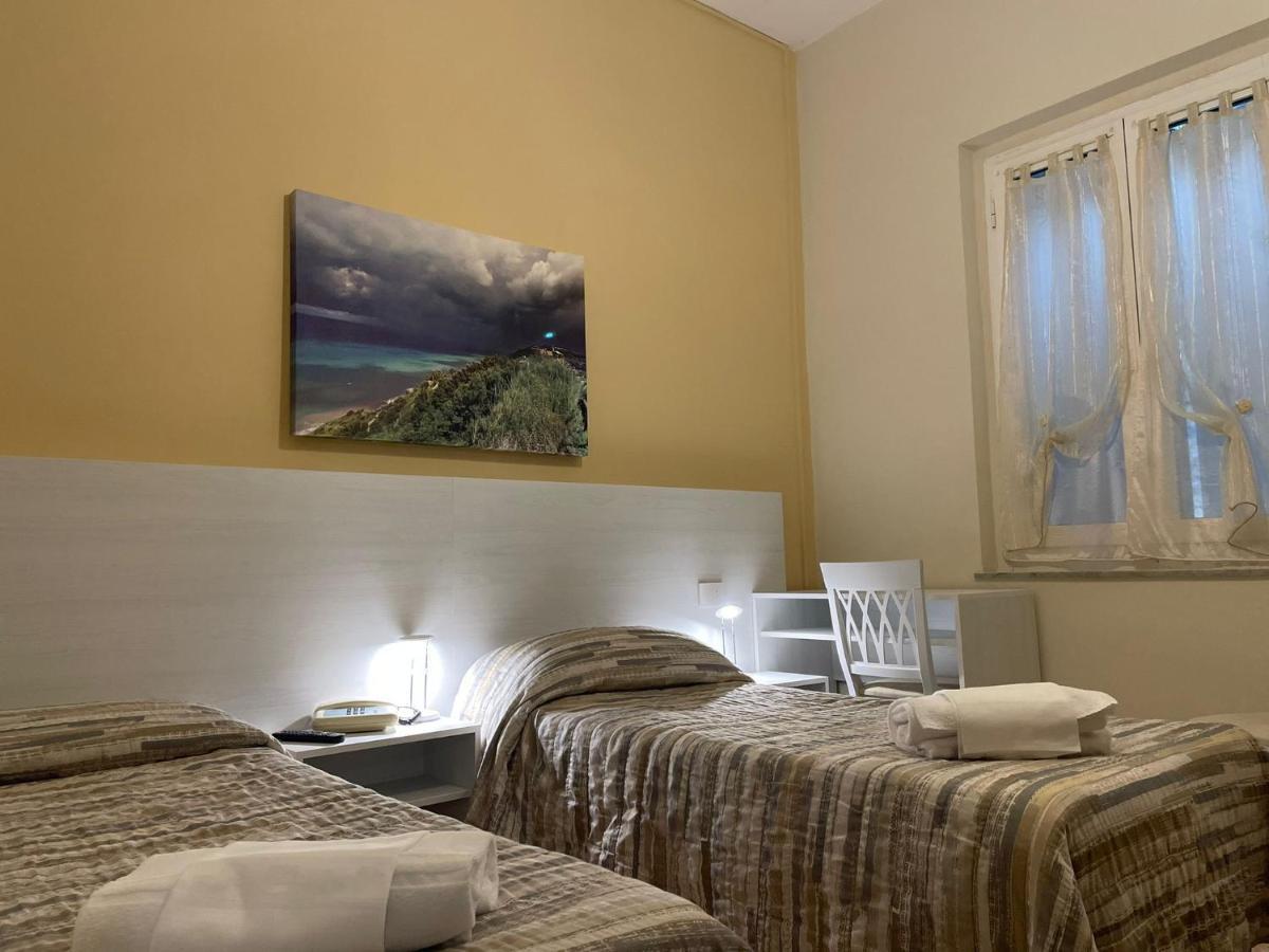 Hotel Ristorante Miramare Pesaro Exteriér fotografie
